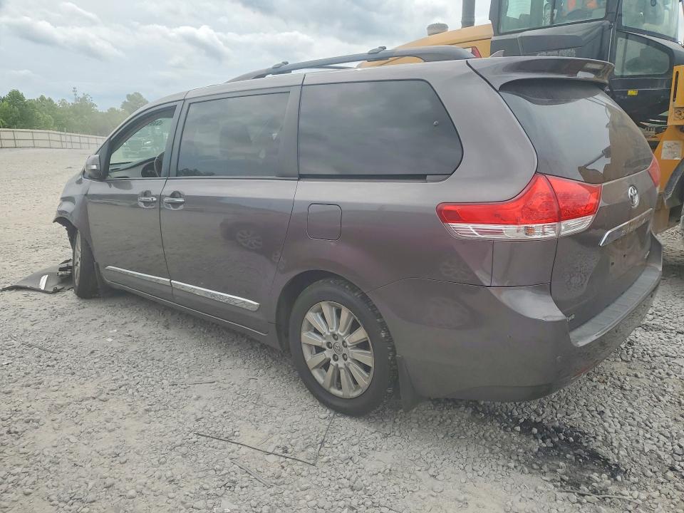 2013 Toyota Sienna მანქანა იყიდება აუქციონზე, vin: 5TDYK3DC4DS327846, აუქციონის ნომერი: 53916616