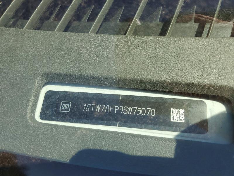 55805576 :رقم المزاد ، 1GTW7AFP9S1175070 vin ، 2025 Gmc Savana مزاد بيع