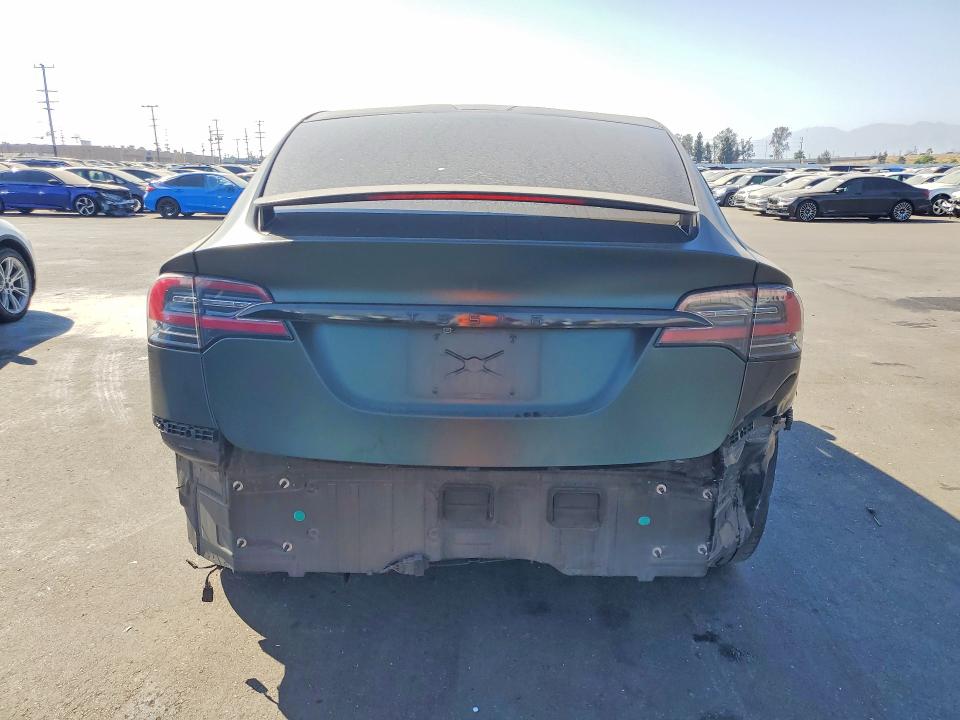 2016 Tesla Model X მანქანა იყიდება აუქციონზე, vin: 5YJXCAE21GF015625, აუქციონის ნომერი: 56080216