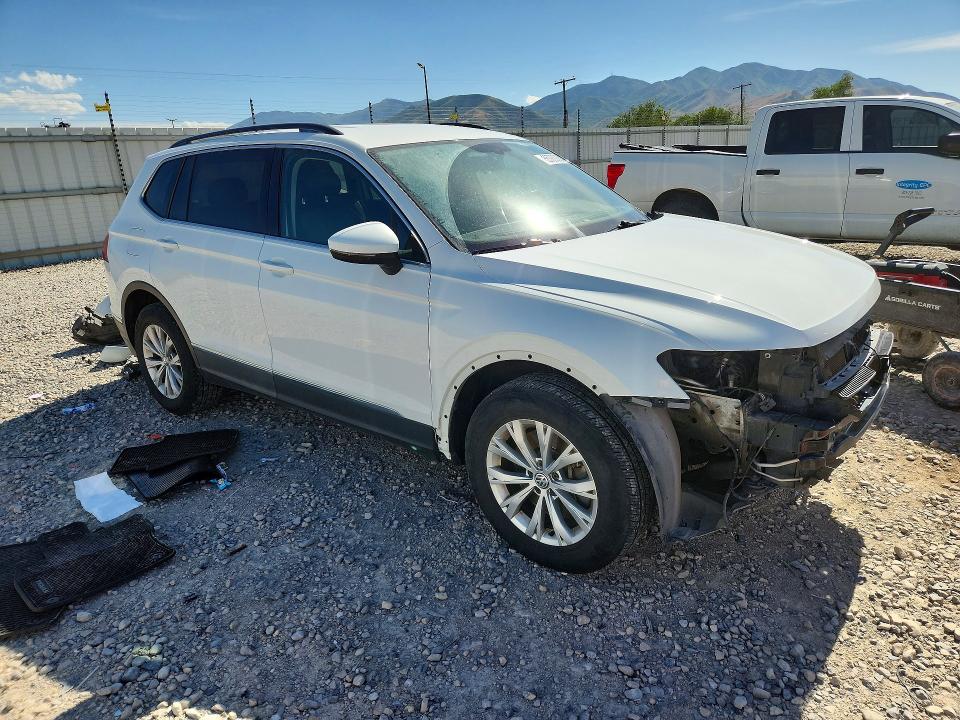 2018 Volkswagen Tiguan მანქანა იყიდება აუქციონზე, vin: 3VV2B7AX8JM000545, აუქციონის ნომერი: 55720036