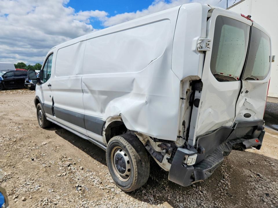 2015 Ford Transit მანქანა იყიდება აუქციონზე, vin: 1FTNE2YM4FKA32263, აუქციონის ნომერი: 52687696