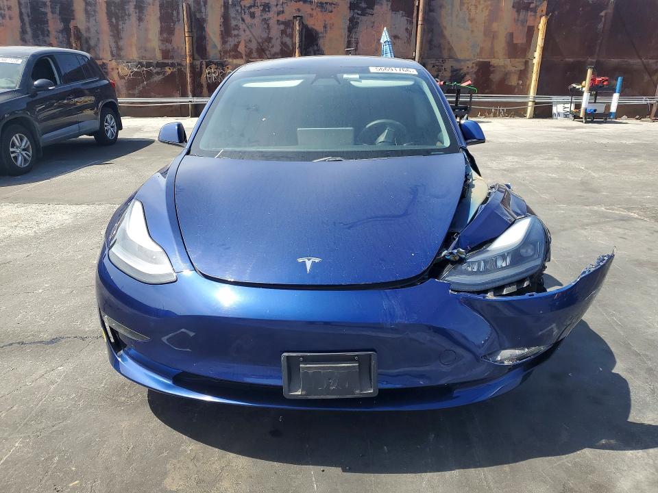 56691766 :رقم المزاد ، 5YJ3E1EB9MF069260 vin ، 2021 Tesla Model 3 مزاد بيع