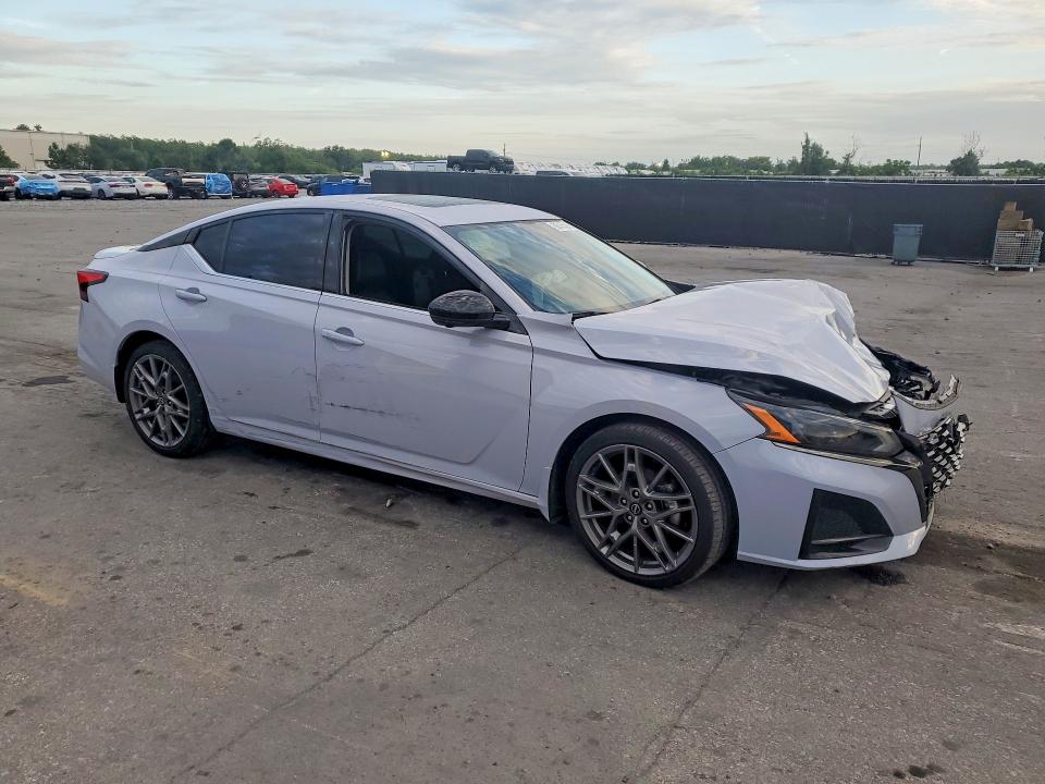 2024 Nissan Altima მანქანა იყიდება აუქციონზე, vin: 1N4AL4CV1RN415327, აუქციონის ნომერი: 56745526