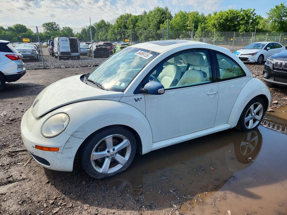 56499136 :رقم المزاد ، 3VWFG31C18M510461 vin ، 2008 Volkswagen New Beetle مزاد بيع