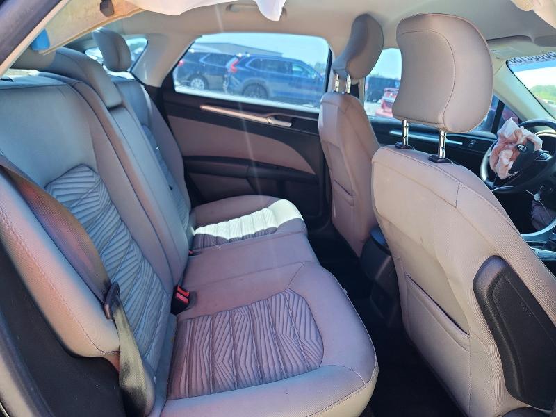 56036136 :رقم المزاد ، 3FA6P0G70GR398058 vin ، 2016 Ford Fusion مزاد بيع