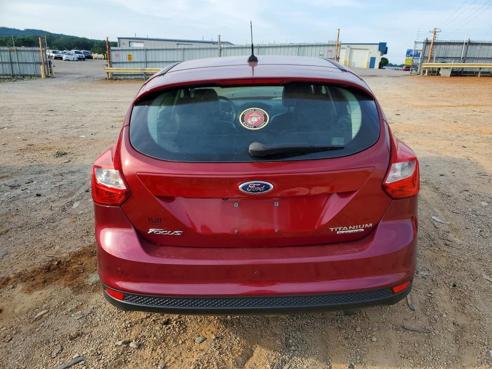 58686056 :رقم المزاد ، 1FADP3N25DL317422 vin ، 2013 Ford Focus مزاد بيع