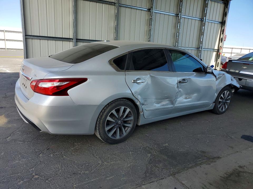 Продаж на аукціоні авто 2017 Nissan Altima, vin: 1N4AL3AP5HC127464, номер лоту: 57207586
