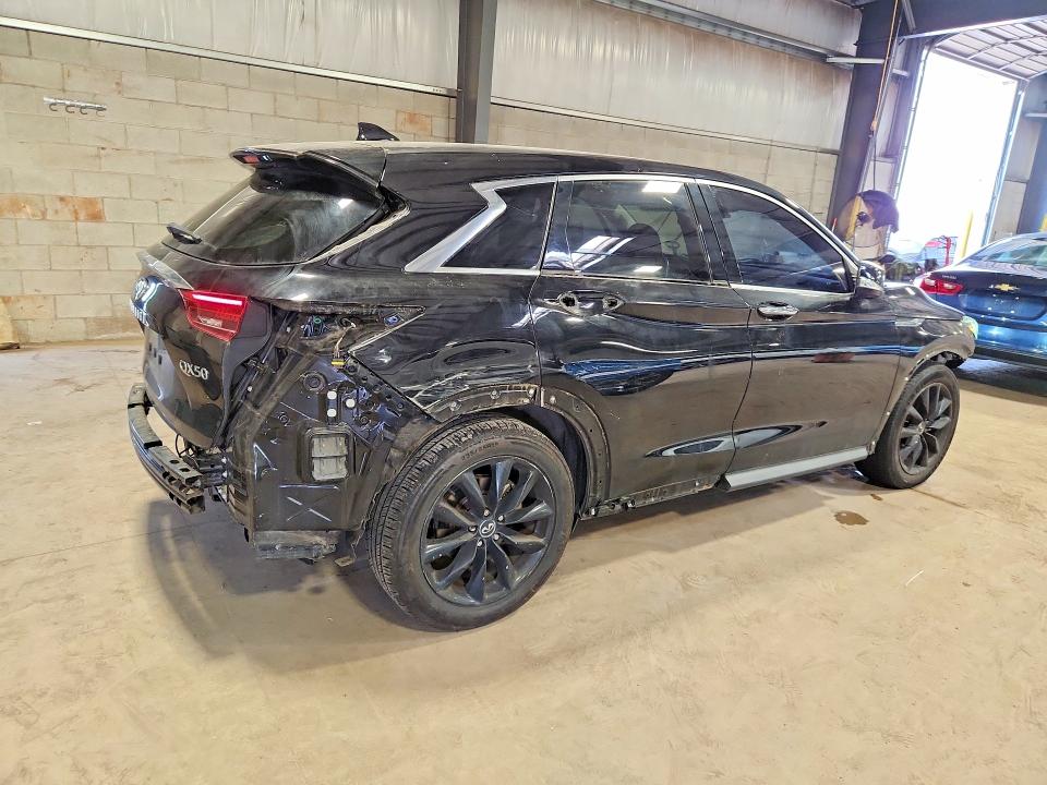 57752336 :رقم المزاد ، 3PCAJ5M30KF145563 vin ، 2019 Infiniti Qx50 مزاد بيع