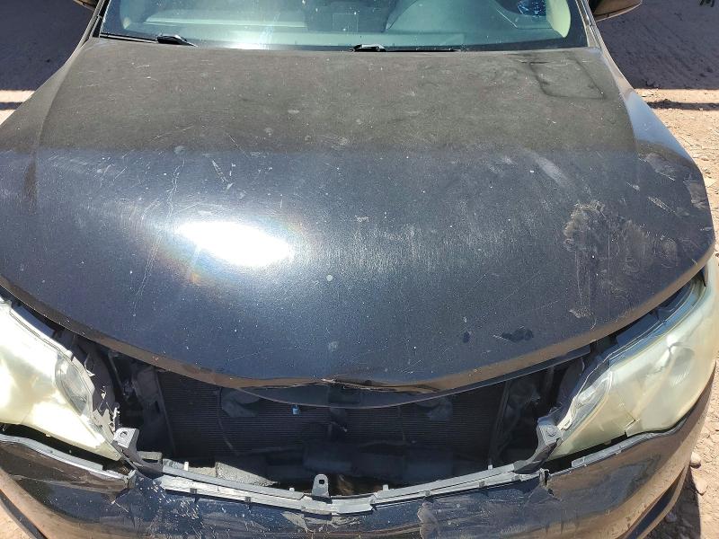 56991186 :رقم المزاد ، 4T4BF1FK7CR261677 vin ، 2012 Toyota Camry مزاد بيع