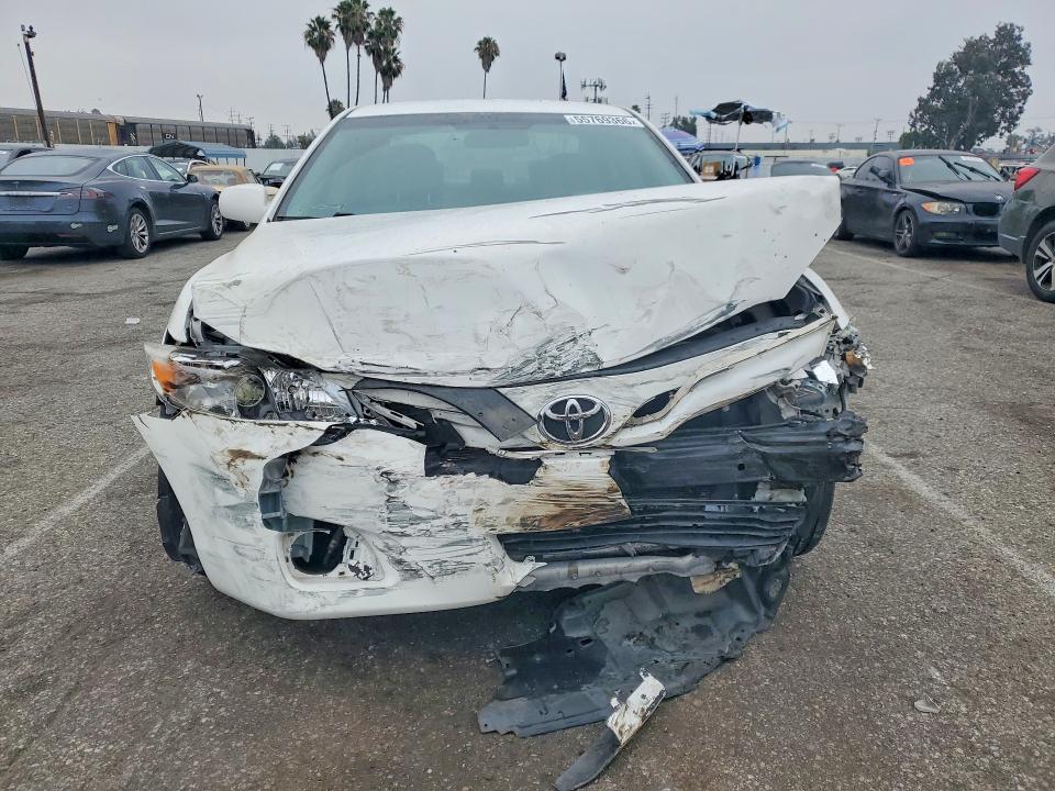 2011 Toyota Camry მანქანა იყიდება აუქციონზე, vin: 4T4BF3EK7BR186619, აუქციონის ნომერი: 55769366