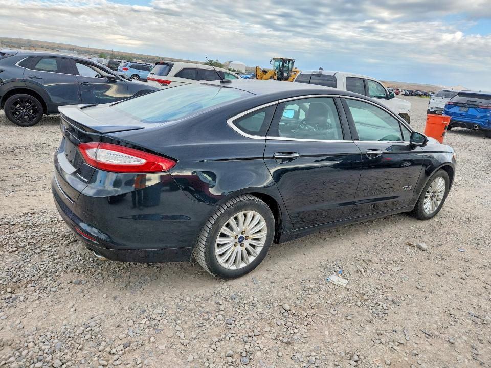 Продажа на аукционе авто 2014 Ford Fusion, vin: 3FA6P0SU3ER151028, номер лота: 56658076