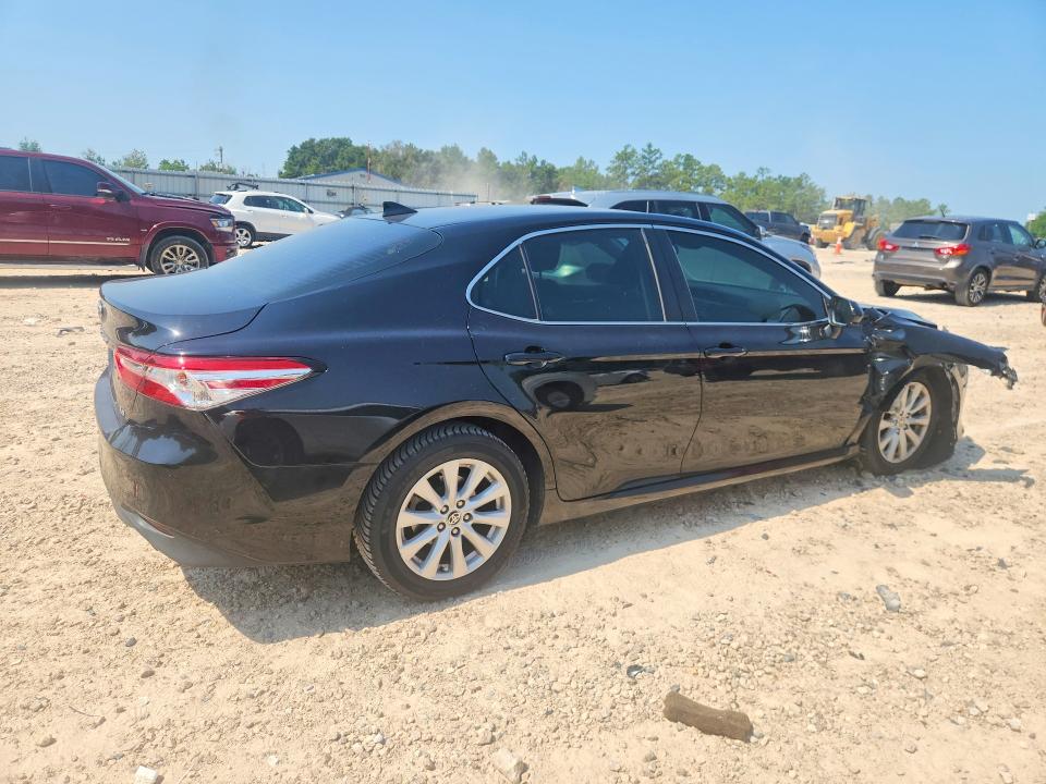 59244396 :رقم المزاد ، 4T1C11AK9LU975847 vin ، 2020 Toyota Camry مزاد بيع