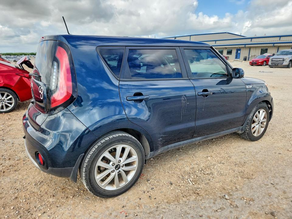 56940926 :رقم المزاد ، KNDJP3A59J7579106 vin ، 2018 Kia Soul مزاد بيع