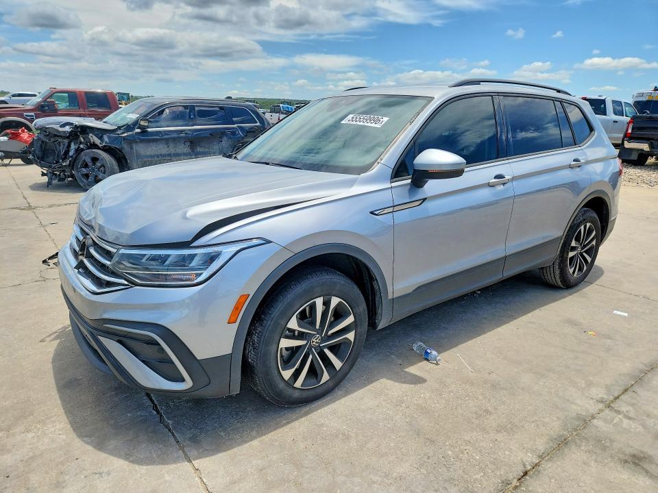 55559996 :رقم المزاد ، 3VV1B7AX7NM029505 vin ، 2022 Volkswagen Tiguan مزاد بيع