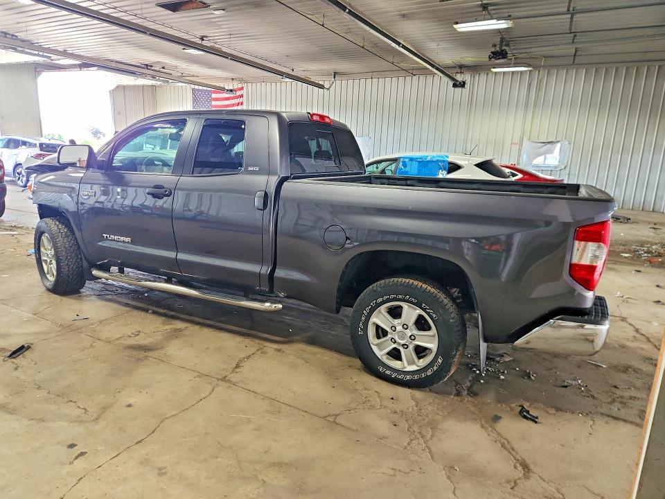 56710886 :رقم المزاد ، 5TFUW5F1XHX587985 vin ، 2017 Toyota Tundra مزاد بيع
