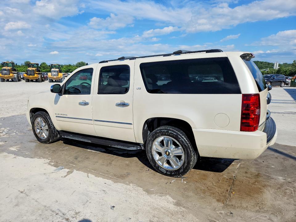 57587986 :رقم المزاد ، 1GNUKKE3XAR159915 vin ، 2010 Chevrolet Suburban مزاد بيع