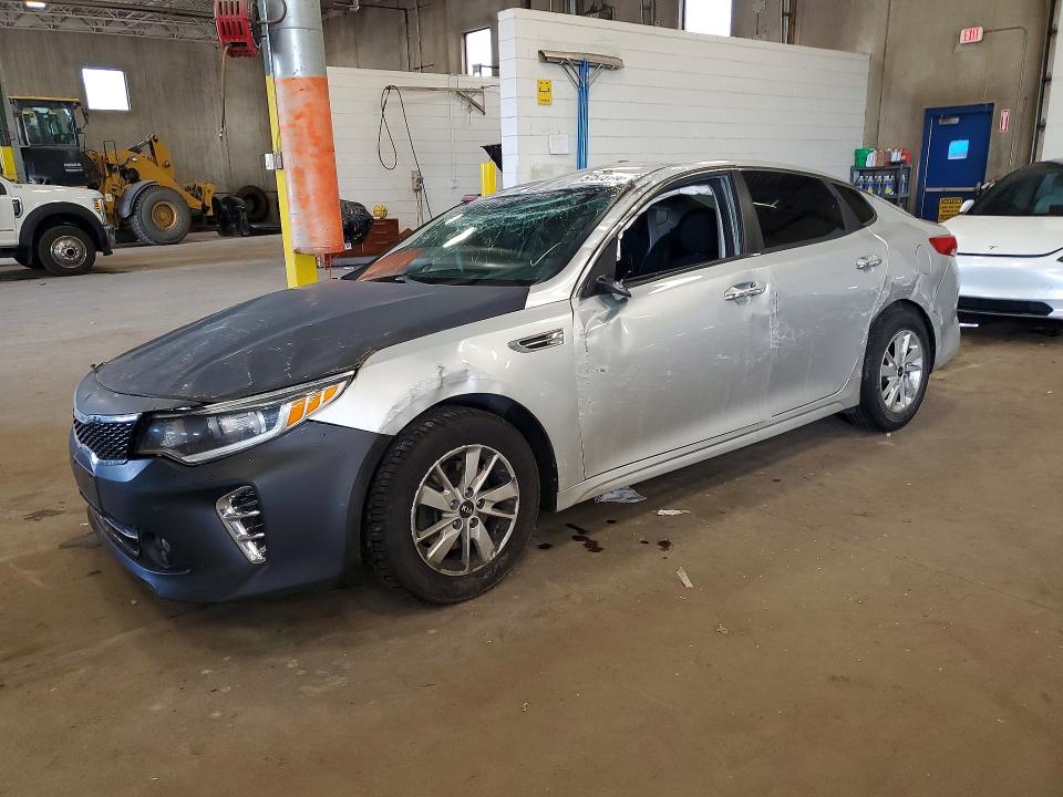 2018 Kia Optima მანქანა იყიდება აუქციონზე, vin: 5XXGT4L32JG248446, აუქციონის ნომერი: 57575146