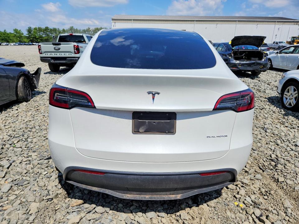 Продажа на аукционе авто 2024 Tesla Model Y, vin: 7SAYGAEE5RF182904, номер лота: 57573016