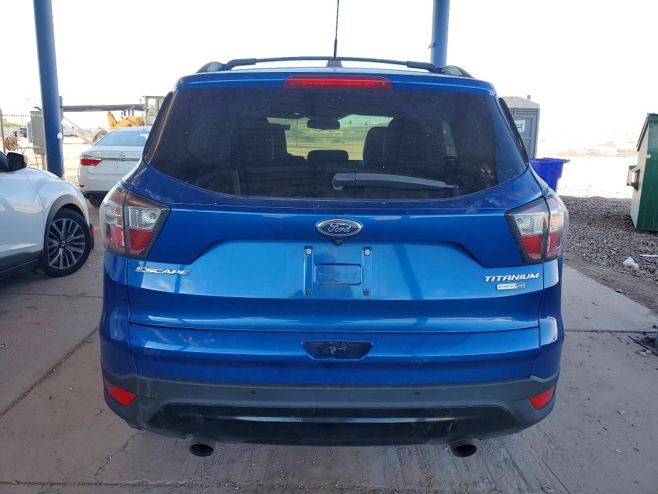 Продажа на аукционе авто 2017 Ford Escape, vin: 1FMCU9J99HUA64475, номер лота: 58323096