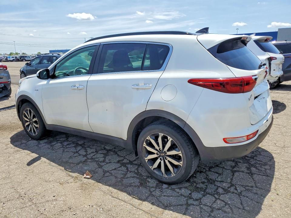 57030506 :رقم المزاد ، KNDPNCAC7J7399492 vin ، 2018 Kia Sportage مزاد بيع