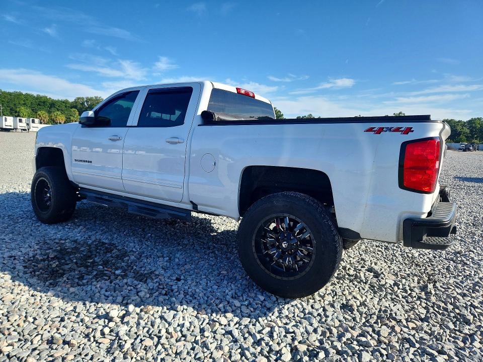 Продажа на аукционе авто 2018 Chevrolet Silverado, vin: 1GCUKREC0JF152085, номер лота: 57815156