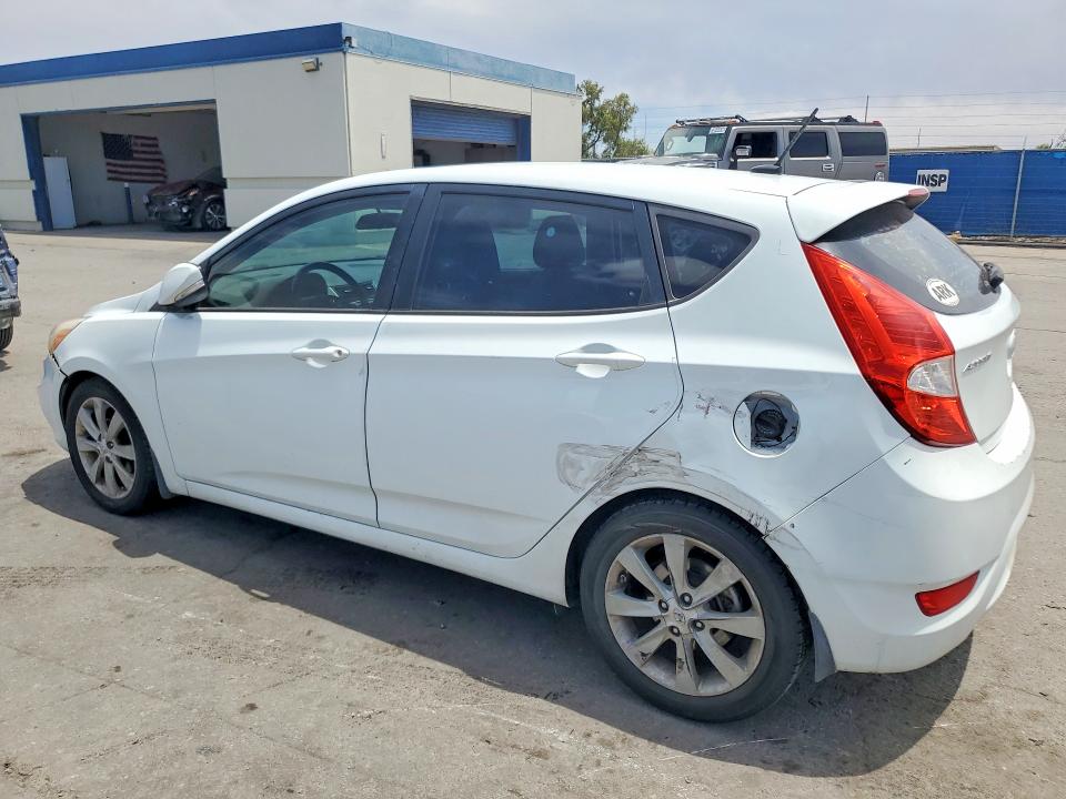 2014 Hyundai Accent მანქანა იყიდება აუქციონზე, vin: KMHCU5AE0EU176437, აუქციონის ნომერი: 56138816
