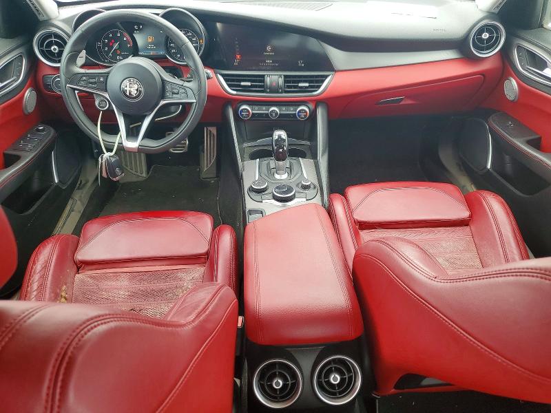 58334596 :رقم المزاد ، ZARFAECN2H7552183 vin ، 2017 Alfa Romeo Giulia مزاد بيع