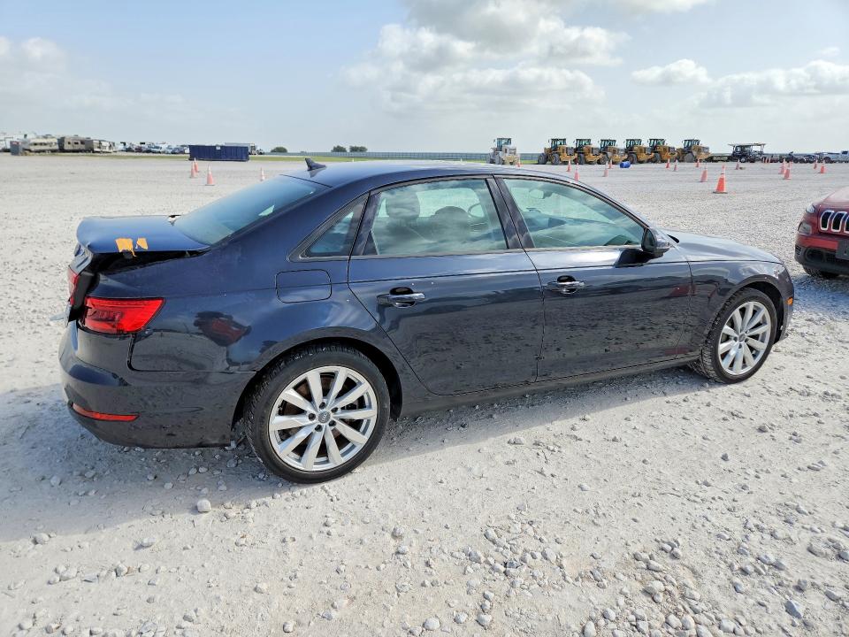 Продажа на аукционе авто 2017 Audi A4, vin: WAUANAF45HN025140, номер лота: 56645886