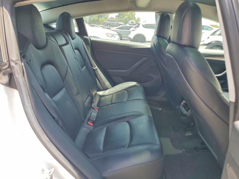 56488756 :رقم المزاد ، 5YJ3E1EA2MF068975 vin ، 2021 Tesla Model 3 مزاد بيع
