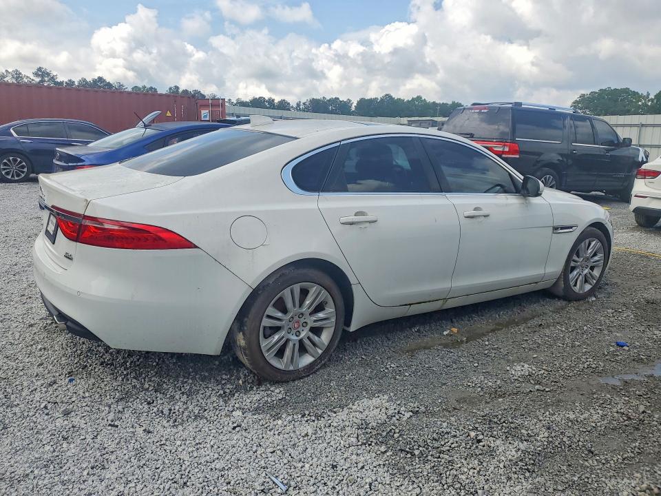Aukcja sprzedaży 2016 Jaguar Xf, vin: SAJBJ4BV1GCY16473, numer aukcji: 56643016