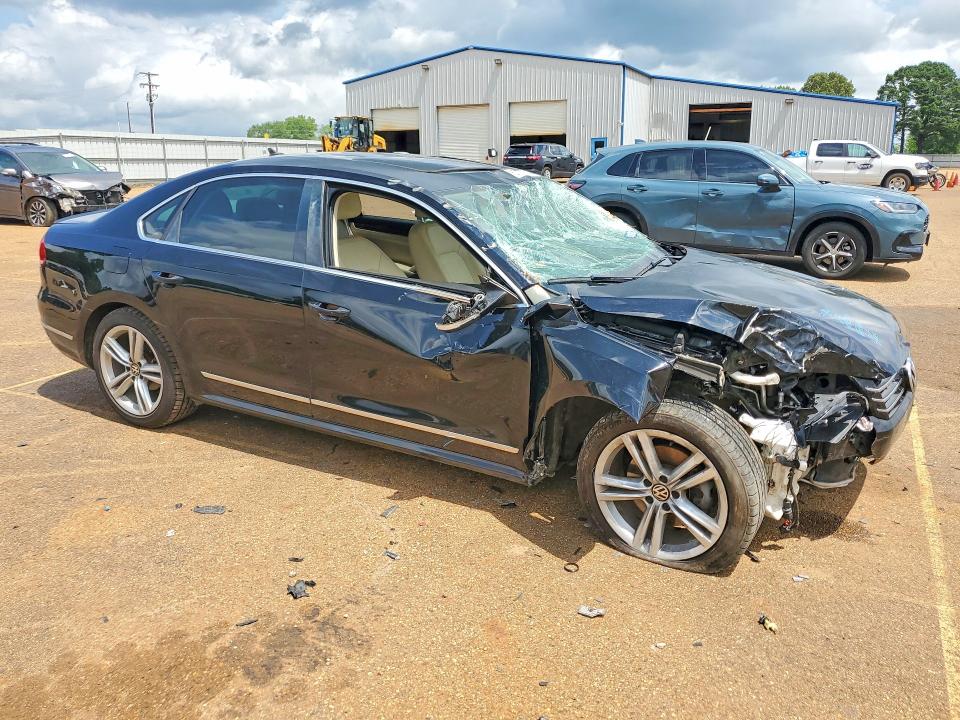 2013 Volkswagen Passat მანქანა იყიდება აუქციონზე, vin: 1VWCN7A32DC022616, აუქციონის ნომერი: 57698786