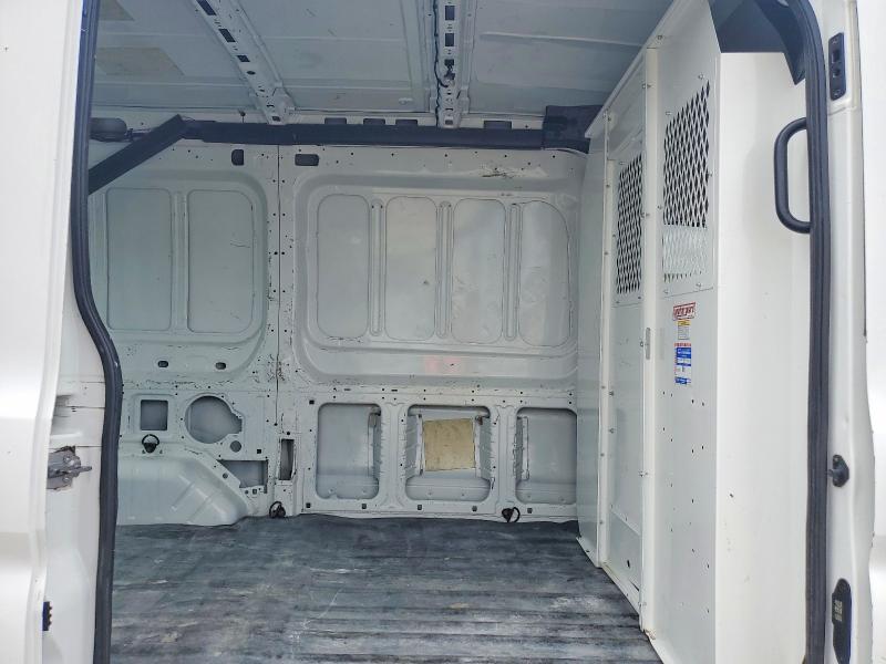 56319046 :رقم المزاد ، 1FTYR1CM9FKA29183 vin ، 2015 Ford Transit مزاد بيع