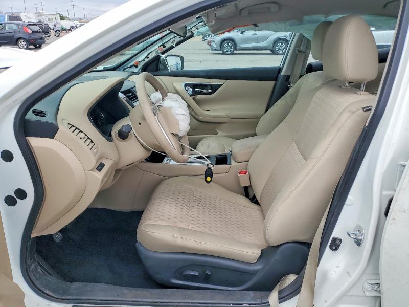 2017 Nissan Altima მანქანა იყიდება აუქციონზე, vin: 1N4AL3AP5HN346378, აუქციონის ნომერი: 55881406