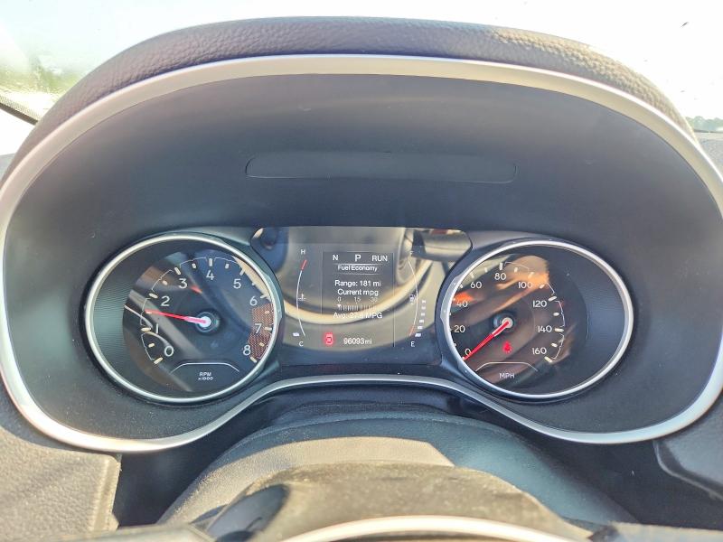58977976 :رقم المزاد ، 3C4NJCBB6JT300357 vin ، 2018 Jeep Compass مزاد بيع