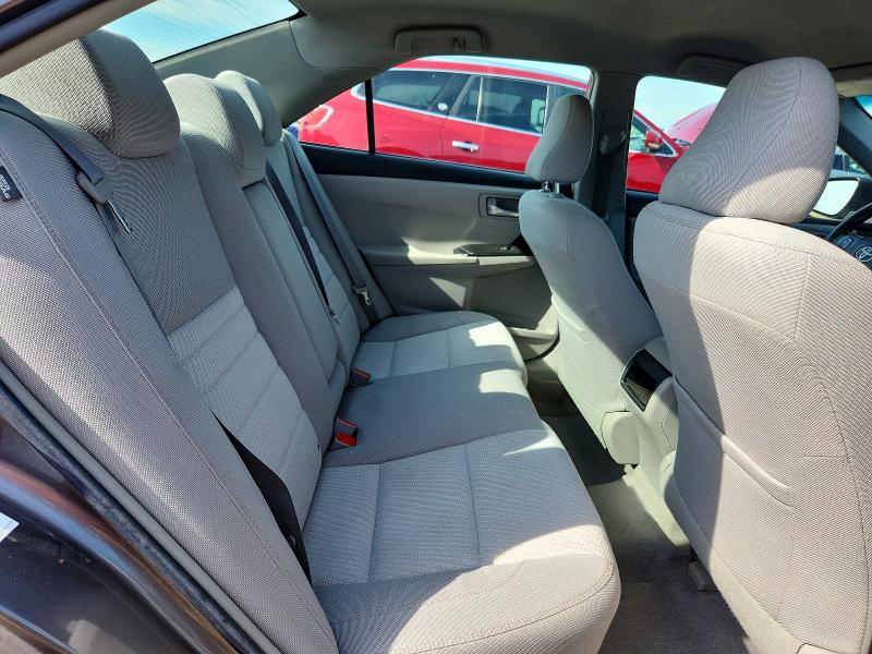57755126 :رقم المزاد ، 4T1BF1FK1GU228772 vin ، 2016 Toyota Camry مزاد بيع
