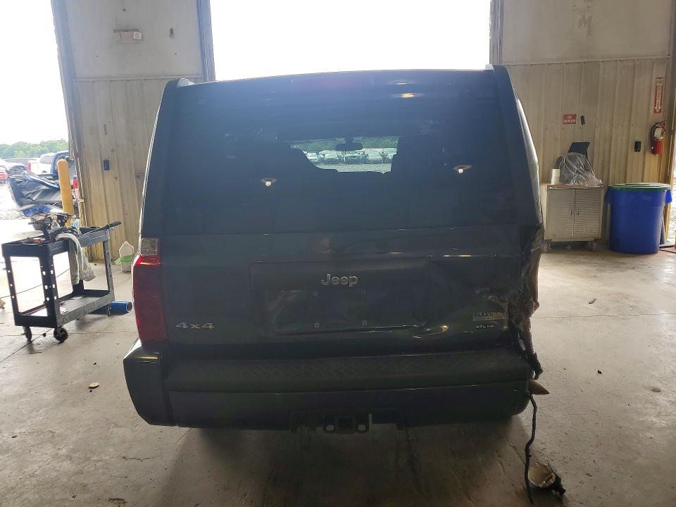 57010016 :رقم المزاد ، 1J8HG48NX8C159200 vin ، 2008 Jeep Commander مزاد بيع