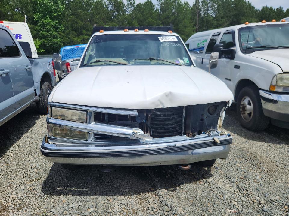 56593786 :رقم المزاد ، 1GBJC34RXXF059218 vin ، 1999 Chevrolet Gmt-400 مزاد بيع