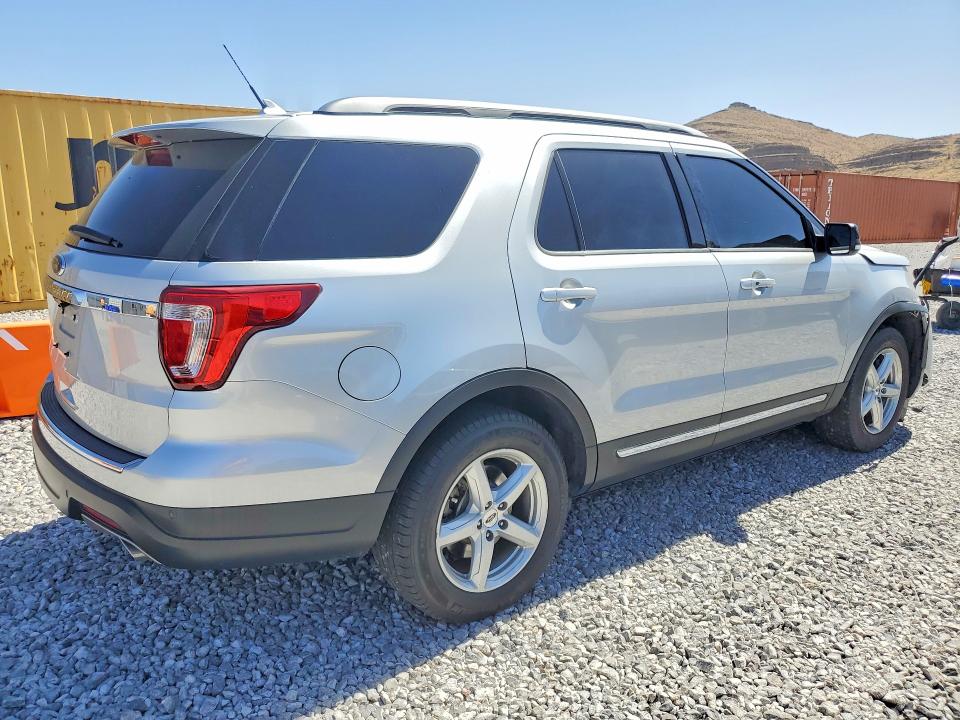 57075176 :رقم المزاد ، 1FM5K7D80JGB79685 vin ، 2018 Ford Explorer مزاد بيع