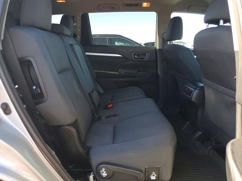 2018 Toyota Highlander მანქანა იყიდება აუქციონზე, vin: 5TDZZRFH4JS278459, აუქციონის ნომერი: 55731136
