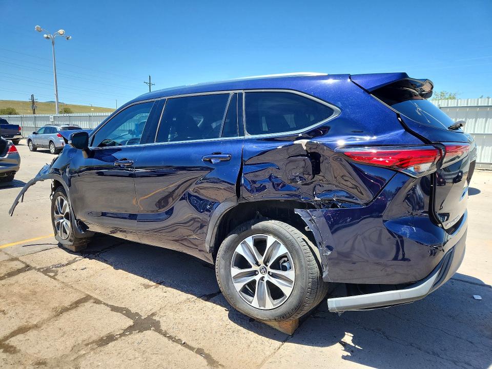 Aukcja sprzedaży 2021 Toyota Highlander, vin: 5TDHZRBH3MS108230, numer aukcji: 57076226