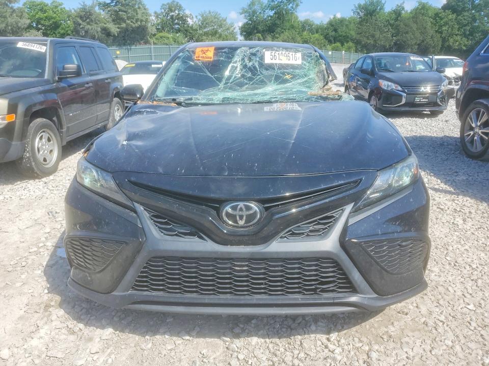 Продаж на аукціоні авто 2021 Toyota Camry, vin: 4T1G11AK1MU559116, номер лоту: 56109616