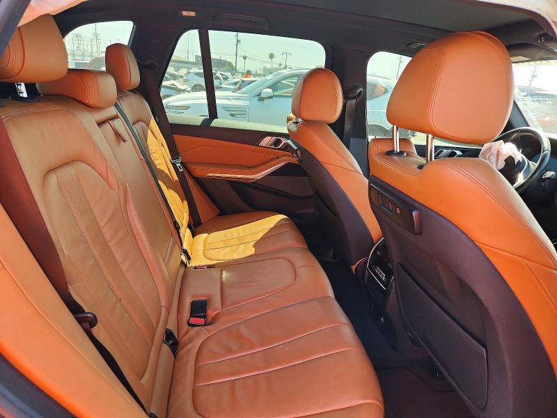 56095216 :رقم المزاد ، 5UXCR6C50KLK79480 vin ، 2019 Bmw X5 مزاد بيع