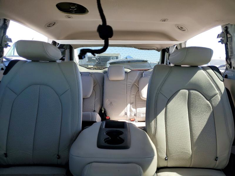 57188716 :رقم المزاد ، 2C4RC1FG1JR163515 vin ، 2018 Chrysler Pacifica مزاد بيع