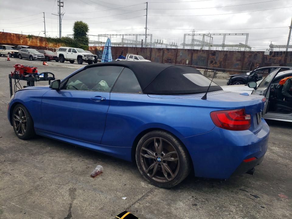 2015 Bmw M235i მანქანა იყიდება აუქციონზე, vin: WBA1M1C58FV393521, აუქციონის ნომერი: 59367036