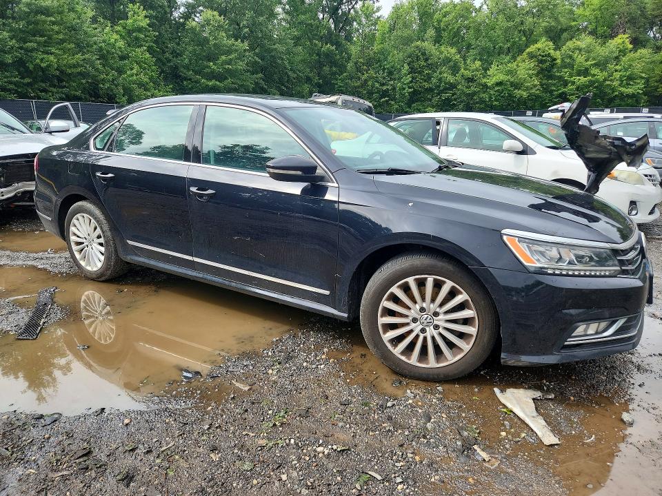 2017 Volkswagen Passat მანქანა იყიდება აუქციონზე, vin: 1VWBT7A32HC033624, აუქციონის ნომერი: 57329216