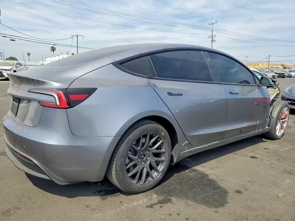 55046156 :رقم المزاد ، 5YJ3E1EA7SF965321 vin ، 2025 Tesla Model 3 مزاد بيع