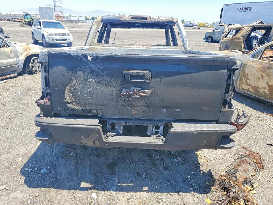 58627526 :رقم المزاد ، 3GCUKNECXJG304333 vin ، 2018 Chevrolet Silverado مزاد بيع