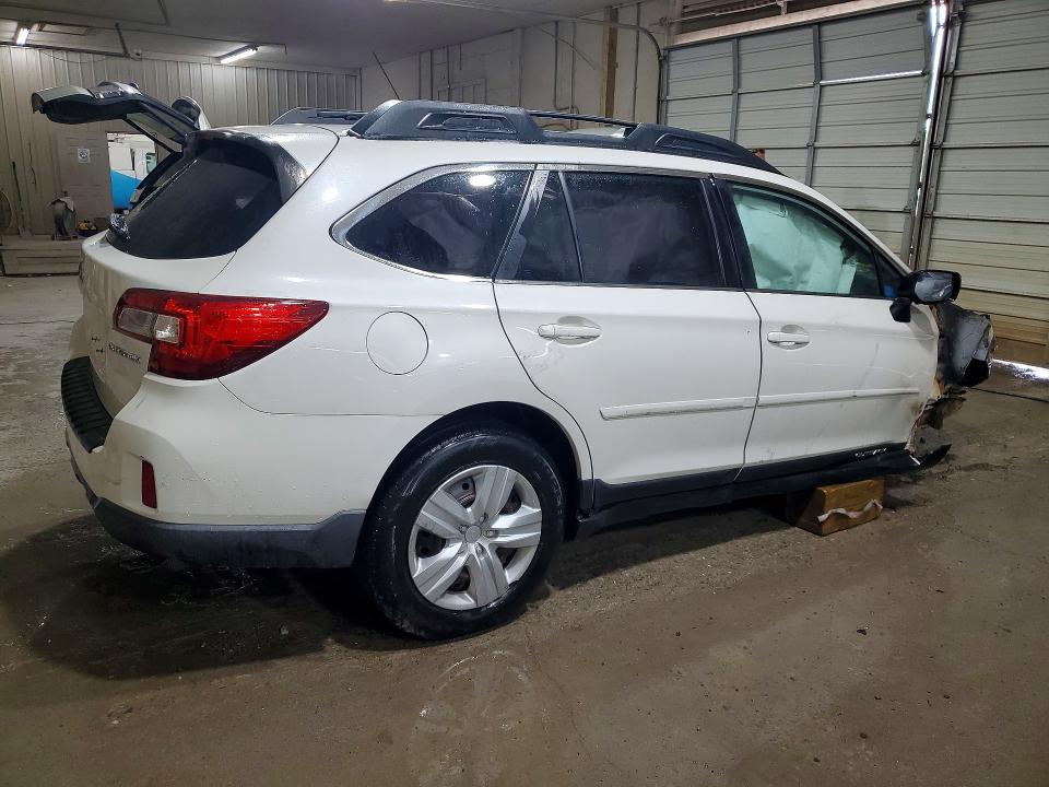 2015 Subaru Outback მანქანა იყიდება აუქციონზე, vin: 4S4BSBAC7F3213067, აუქციონის ნომერი: 57946116
