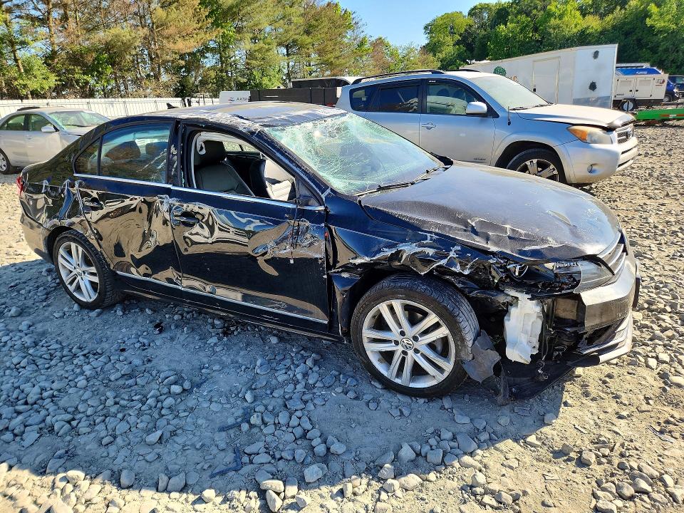 Продажа на аукционе авто 2017 Volkswagen Jetta, vin: 3VWL17AJ5HM215809, номер лота: 56062856