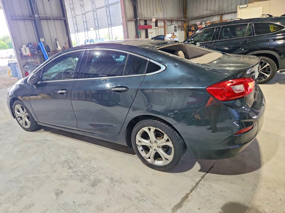 2017 Chevrolet Cruze მანქანა იყიდება აუქციონზე, vin: 3G1BF5SM4HS554479, აუქციონის ნომერი: 55737516